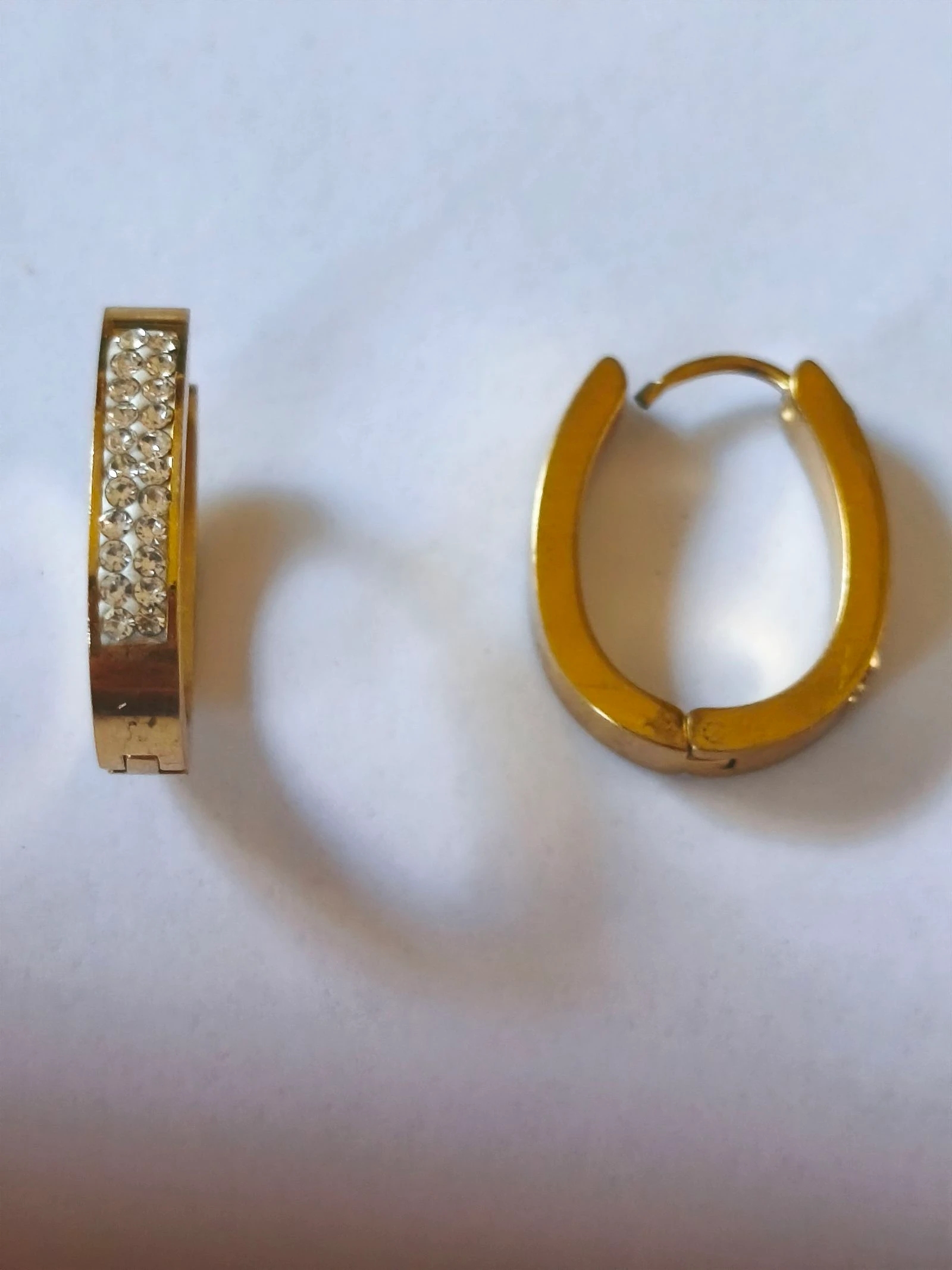 Par de pendientes acero inoxidable dorado con circonitas – photo 4